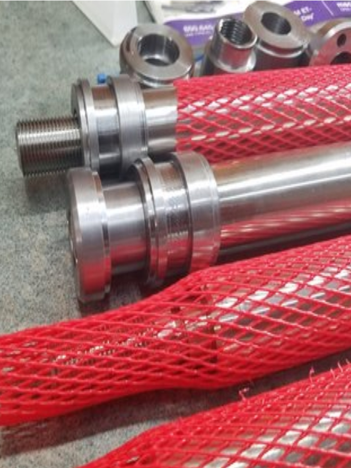 CNC machine custom fabricated cylinder rods and pistons