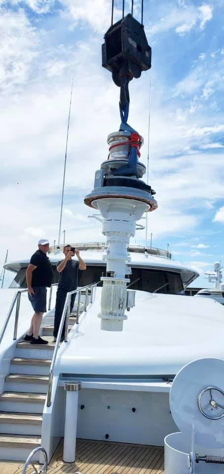 a windlass lifted by a crane